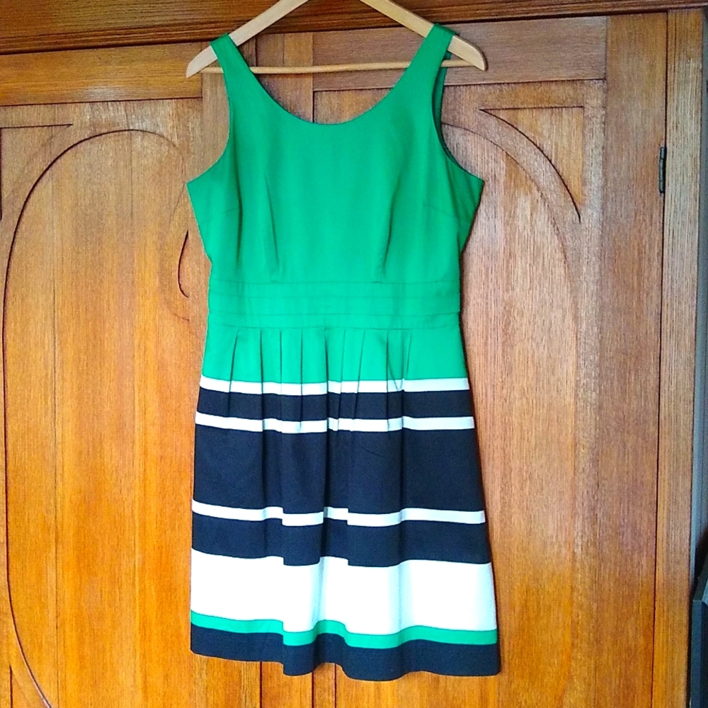 Short color block cotton dress by The Limited, size 8